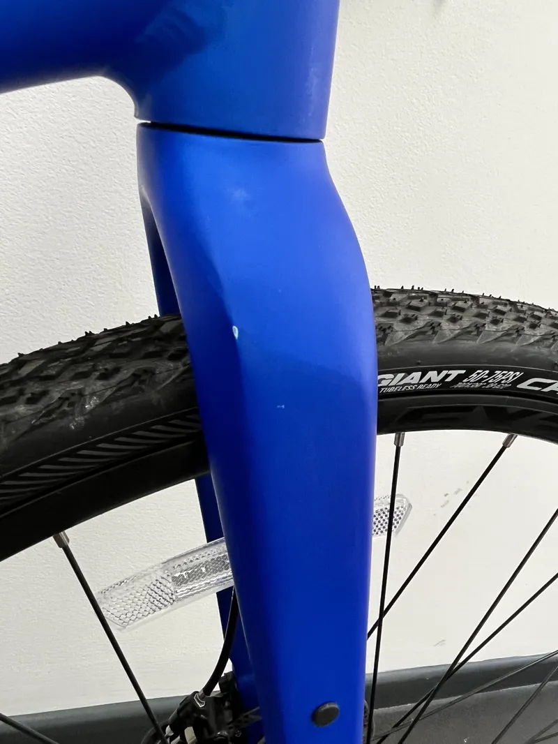 EX DISPLAY Giant Revolt 2 Gravel Bike Large 2023 in Sapphire-3